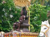ไหว้สถูปพระเจ้าเม็งรายมหาราช