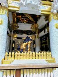 The most ornate structure in Japan : The Yomeimon gate