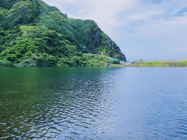 龜山島登島：與海豚相遇的夢幻小旅行 🌊🐬