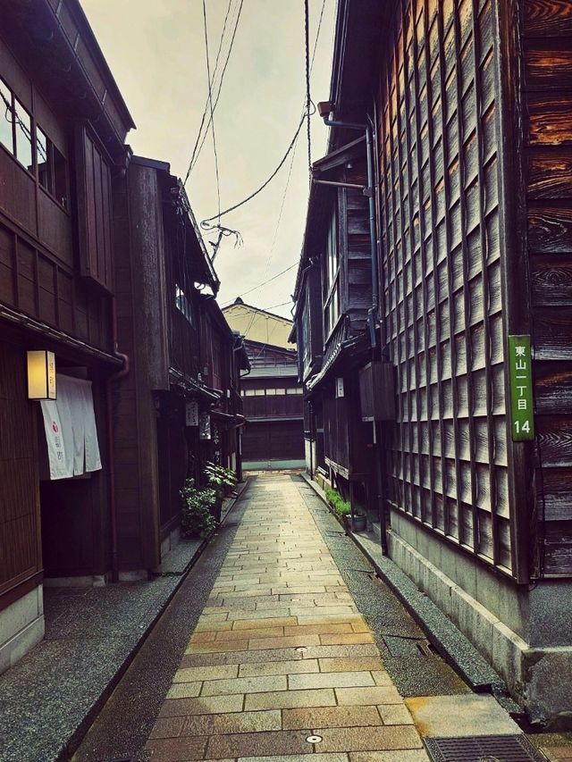 步入日本藝妓時空〔東屋茶街〕