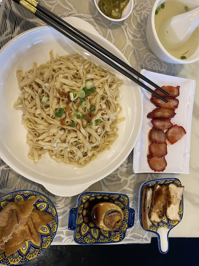 W&L Restaurant Cafe Melaka, A Sarawakian Culinary Gem with Heart