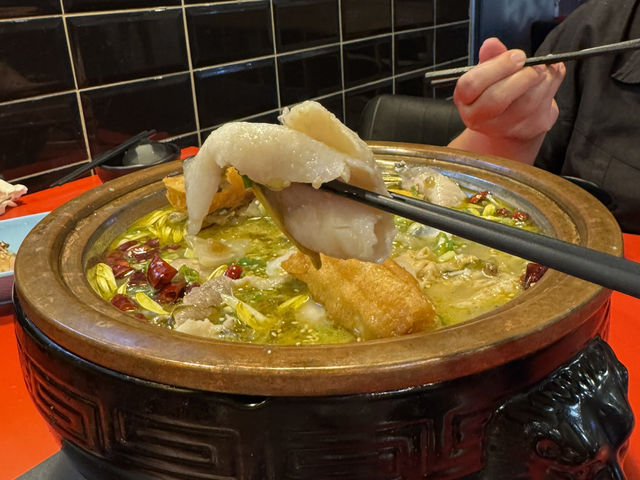 《錄鼎記酸菜魚288元臉盆鍋-屏東 仁愛店》