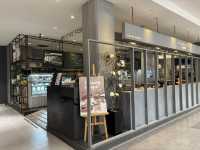 🤩 ร้านอาหารฟิวชั่นคุณภาพดี Greyhound