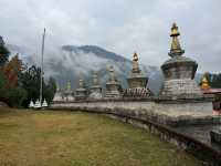 Hiking To Khamsum Yulley Namgyal Chörten