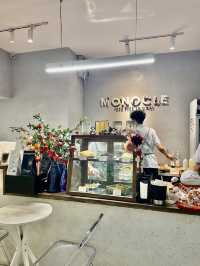 한적한 감성의 히든 카페☕️ Monocle Coffee 하노이 