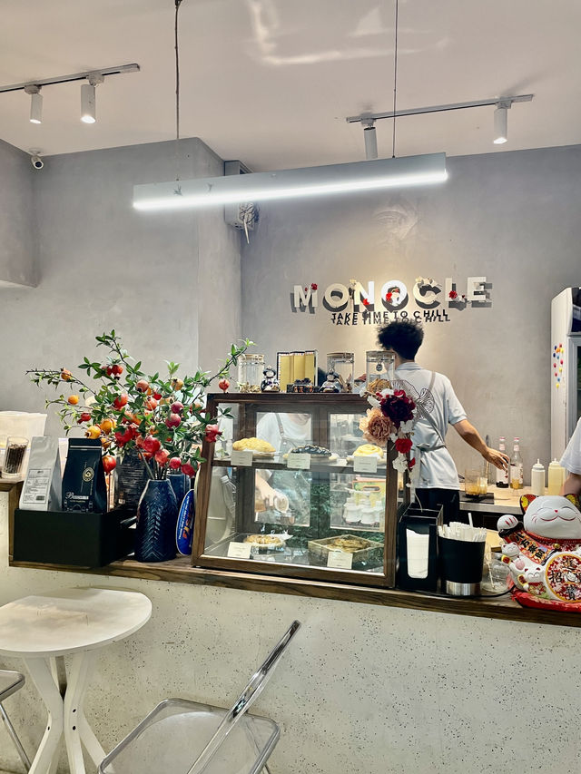 한적한 감성의 히든 카페☕️ Monocle Coffee 하노이 