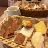 후쿠오카에서 빵을 무제한으로 먹을 수 있는🥖🍞 아침 빵뷔페