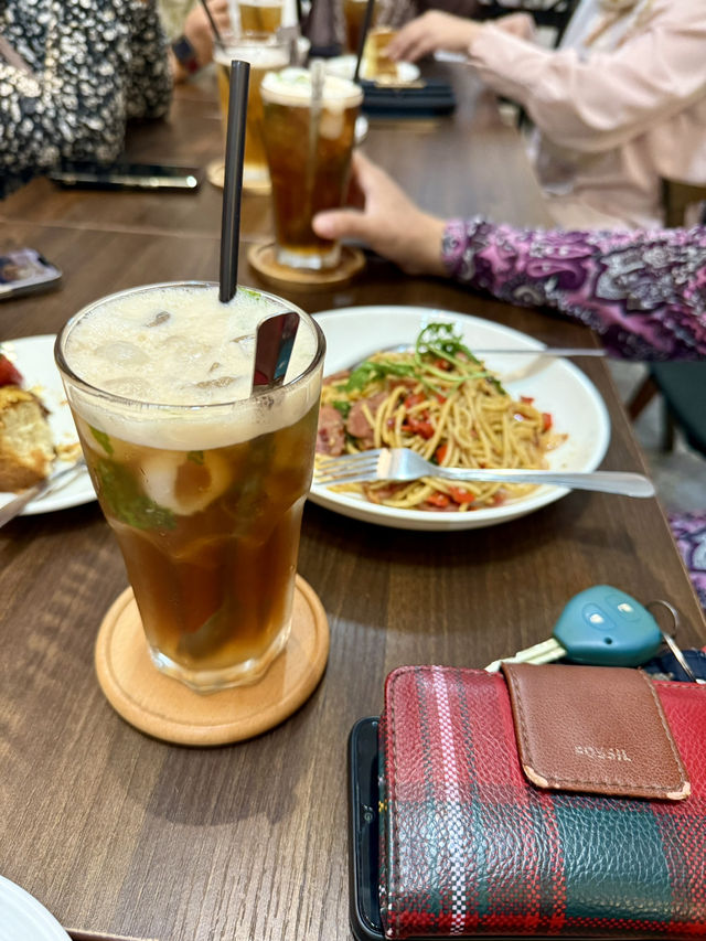 "A Cozy Café Worth Visiting — Pastribella"✨🌸