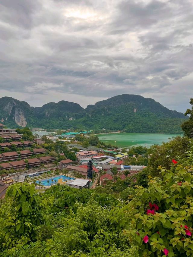 Phi Phi Viewpoint, Worth the Sweat