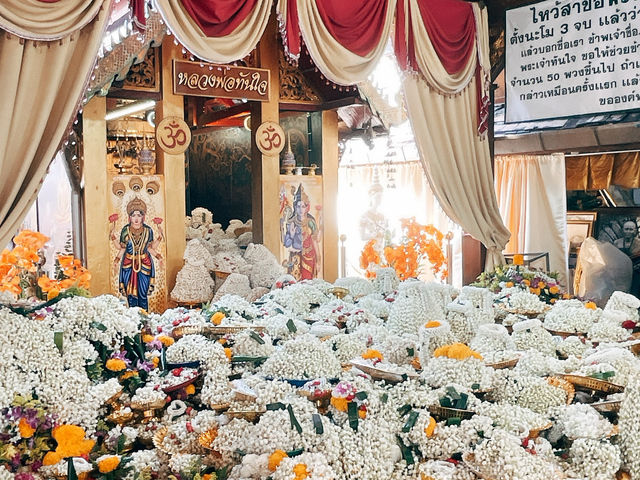 วัดพระธาตุดอยคำ