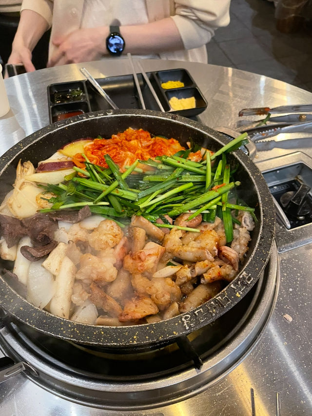 🇰🇷ファイヤーショーも見れるホルモン屋さん🍖