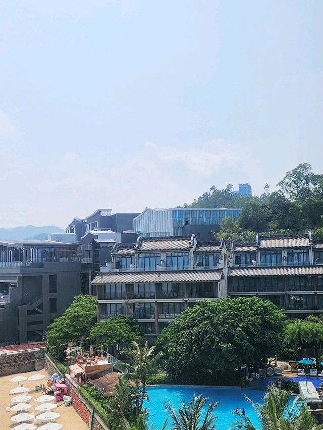 不斷跳進Tiffany Blue的果凍水裡