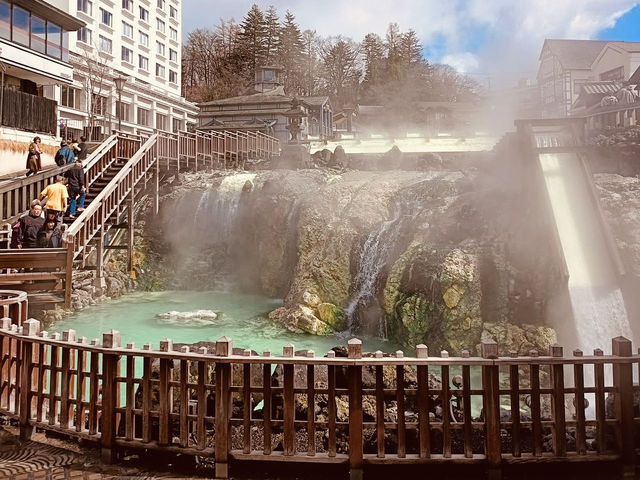 Kusatsu Onsen: Japan’s Ultimate Solo Soak Sanctuary – Where Steam Meets Serenity"** ♨️🌿   