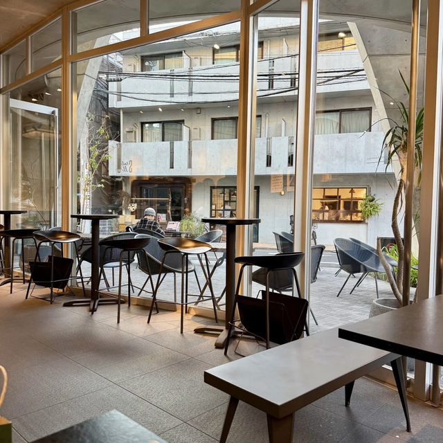 Minimalism in Every Pour – My Visit to Swell Coffee Roasters, Tokyo (Nakameguro)