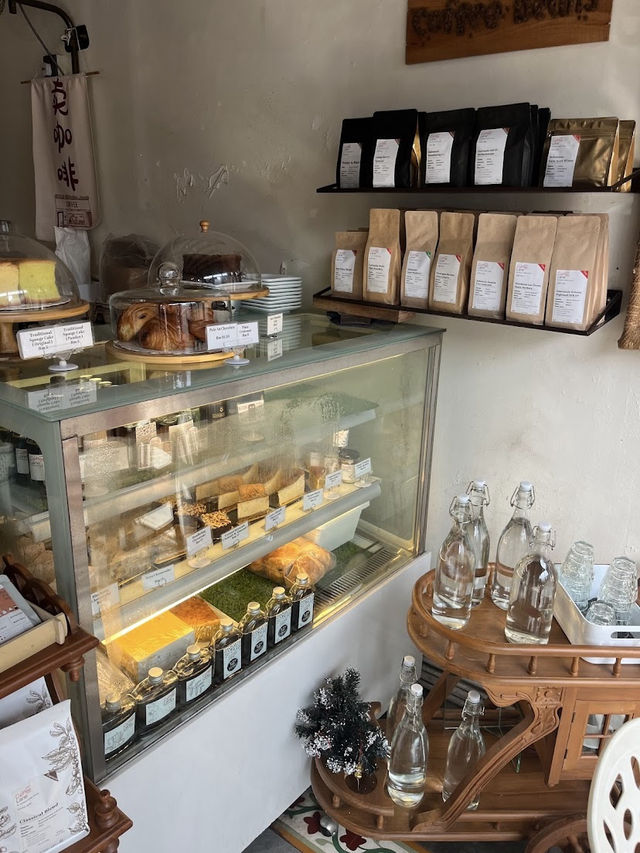 Coffee Lane, Penang’s Passionate Brew Spot on Chulia Street
