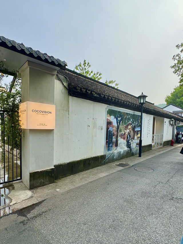 Escape the City: Artsy Walk at Lomo Creative Valley