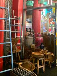 Dazzling lights and Southeast asian delights in Neon Street Hawkers Universal City Walk