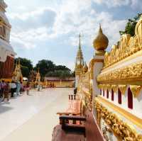 🙏 วัดพระธาตุพนม – สัญลักษณ์แห่งศรัทธา