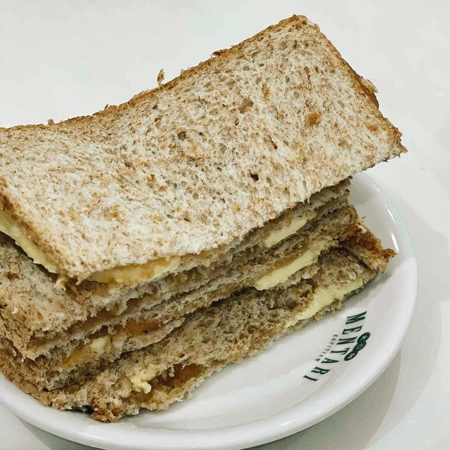 MENTARI KOPITIAM PASIR PUTIH