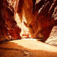 Tianshan Mysterious Grand Canyon: A Solo Adventure Like No Other! 🌄✨