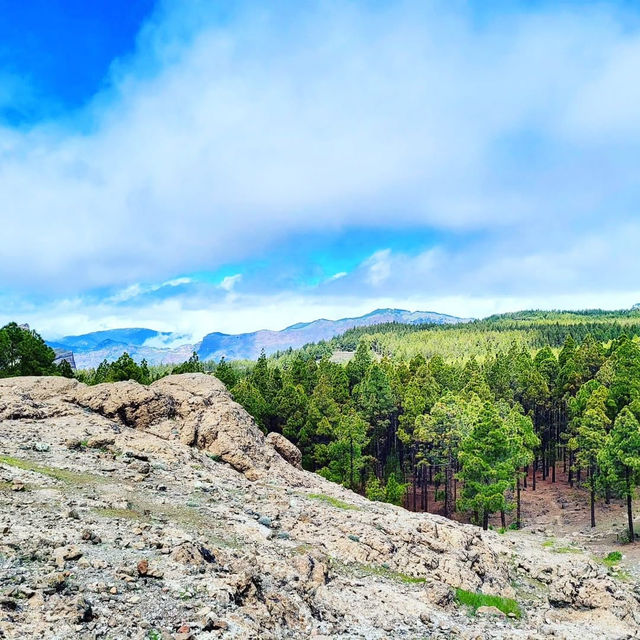 Experience Stunning Views at La Ventana del Nublo 