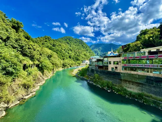 再訪「懸崖上的樂園」～烏來雲仙樂園