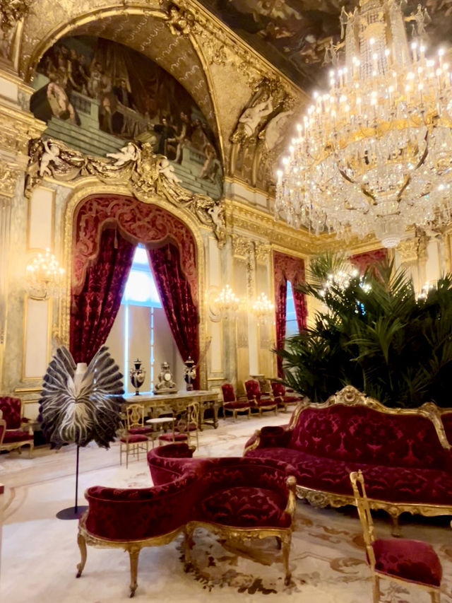 The Louvre 🎨 a museum that feels like a palace 👑