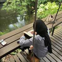 Booktree Library & Café