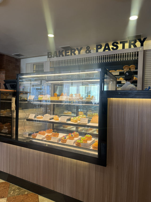 🥐ビーチクラブで気軽に楽しむ美味 – Siam Deli
