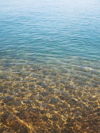 A Sparkling Blue Gem in the Highlands: Lake Issyk-Kul