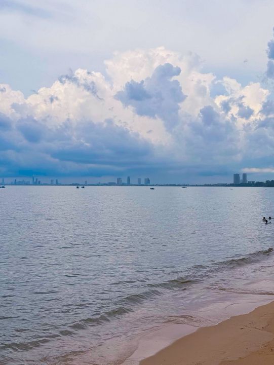 🌤️✨ หาดบางเสร่ จ.ชลบุรี ✨🌤️