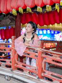 แต่งตัวเป็นพส.จีน ที่ลี่เจียง มณฑลยูนาน