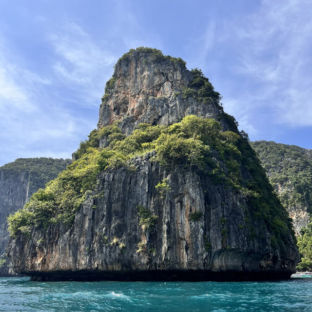 Острова ПхиПхи, Пхи-Пхи- ле, Майя Бэй Острова ПхиПхи, Пхи-Пхи- ле, Майя Бэй