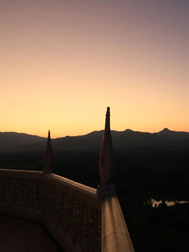 วัดดอยสัพพัญญู วัดดอยสัพพัญญู