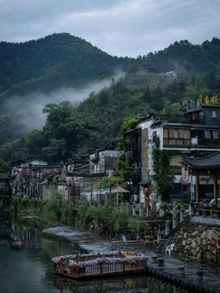 🏡 Huatai Cottage | Walking Into the World of Blue and White Porcelain