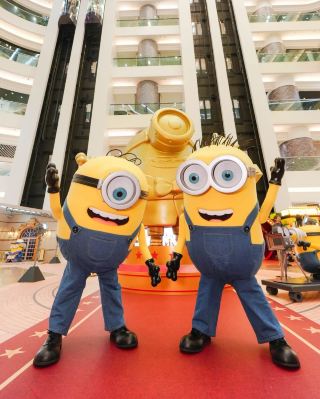 코즈웨이 베이 타임스 스퀘어 인증샷￼ 미니언즈 테마 전시 「Minions & Monsters: BELLO! HOLLYWOOD」.  .