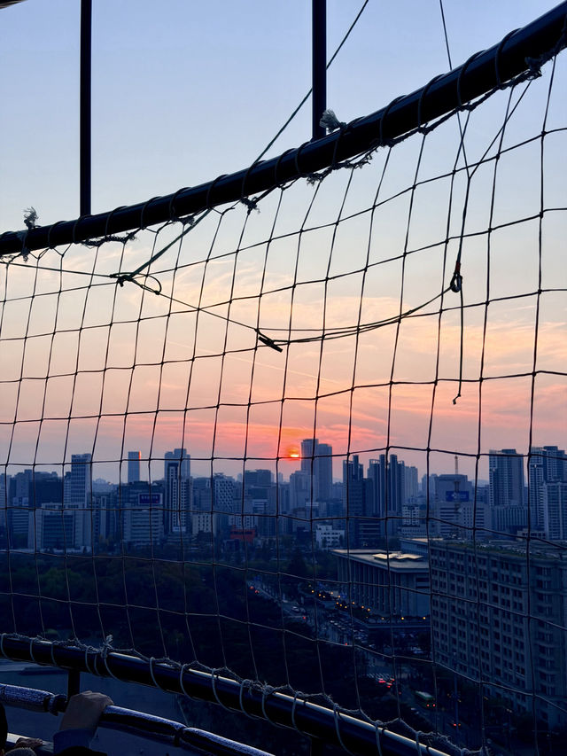 ลอยขึ้นเหนือ Yeouido ชมวิวโซลแบบ 360° จากบอลลูนยักษ์