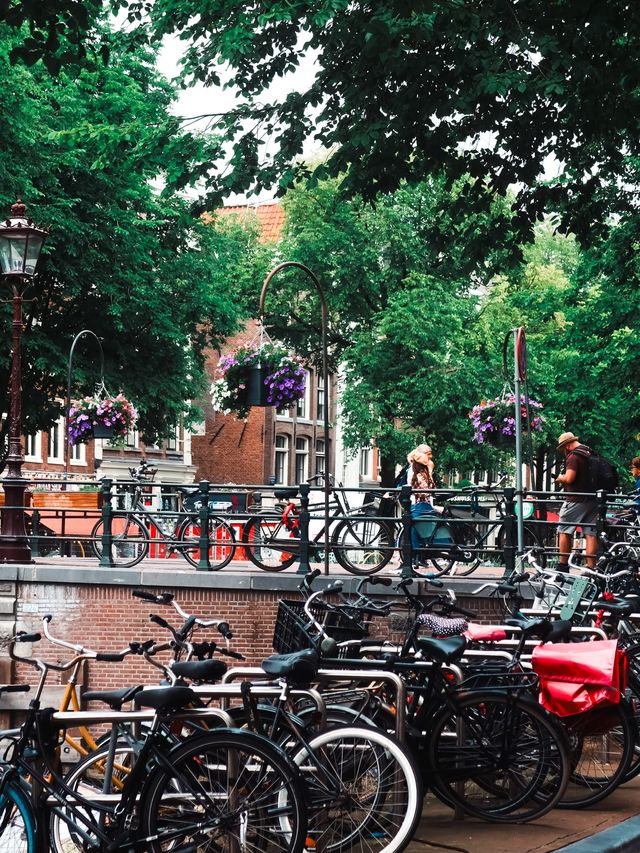 Canals in Amsterdam, The Netherlands🇳🇱📌