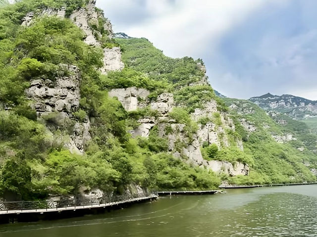 靜謐山水間，青天河的詩意之旅