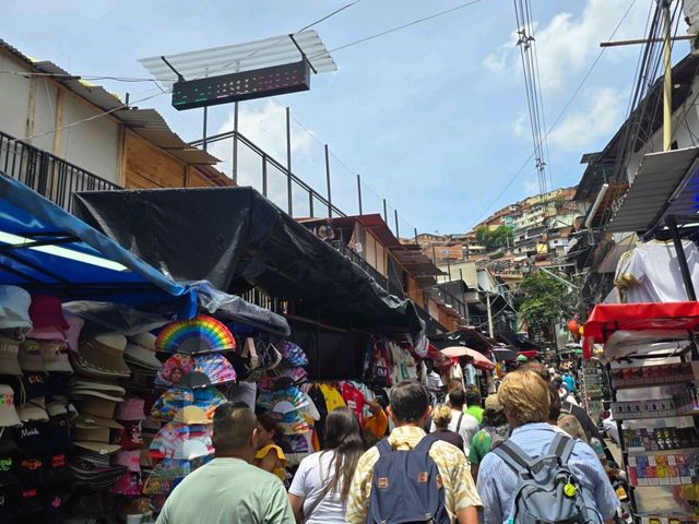 麥德林自由行全攻略｜塗鴉山城與熱情都市的完美碰撞