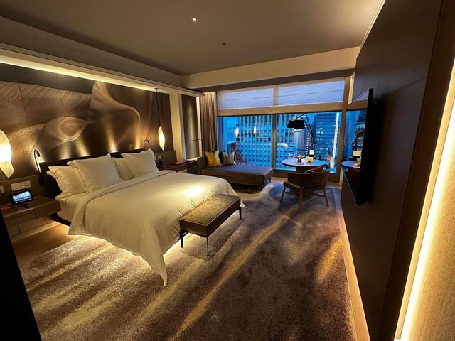 Four Seasons Hotel Tokyo at Otemachi 🇯🇵