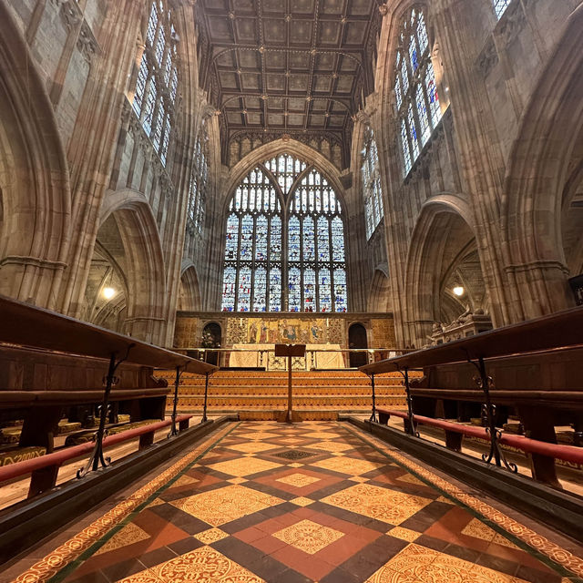 Welcome to Great Malvern Priory