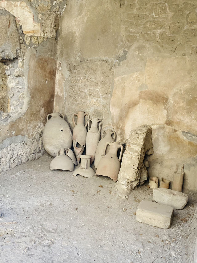 Travel around Pompei!