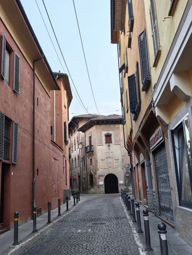 Bologna arhitecture is something else 🇮🇹