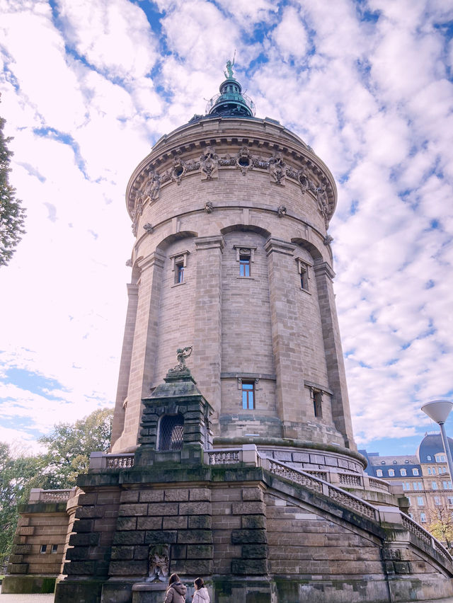 도시의 상징인 Wasserturm