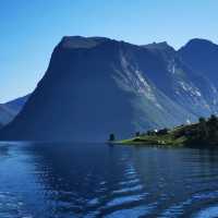 Hjørundfjord Ferry Adventure: Norway's Hidden Fjord Gem
