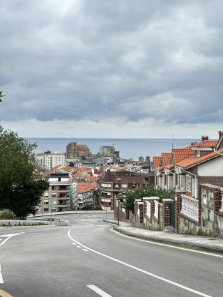 Guide to Castro Urdiales: A Hidden Gem 🏰