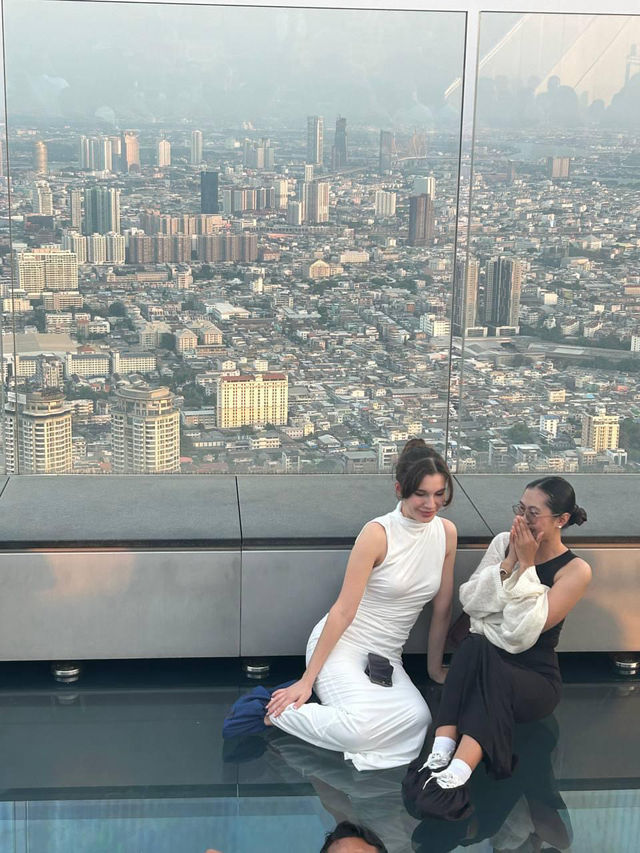 🚀 Bangkok in a Flash: From Temples to Glass Skywalks—April Adventure Unleashed 🛕🍜