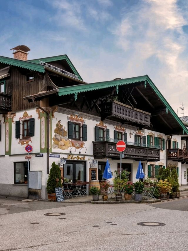 🏔 Garmisch-Partenkirchen: Where Bavarian Charm Meets Alpine Majesty 🌲🇩🇪