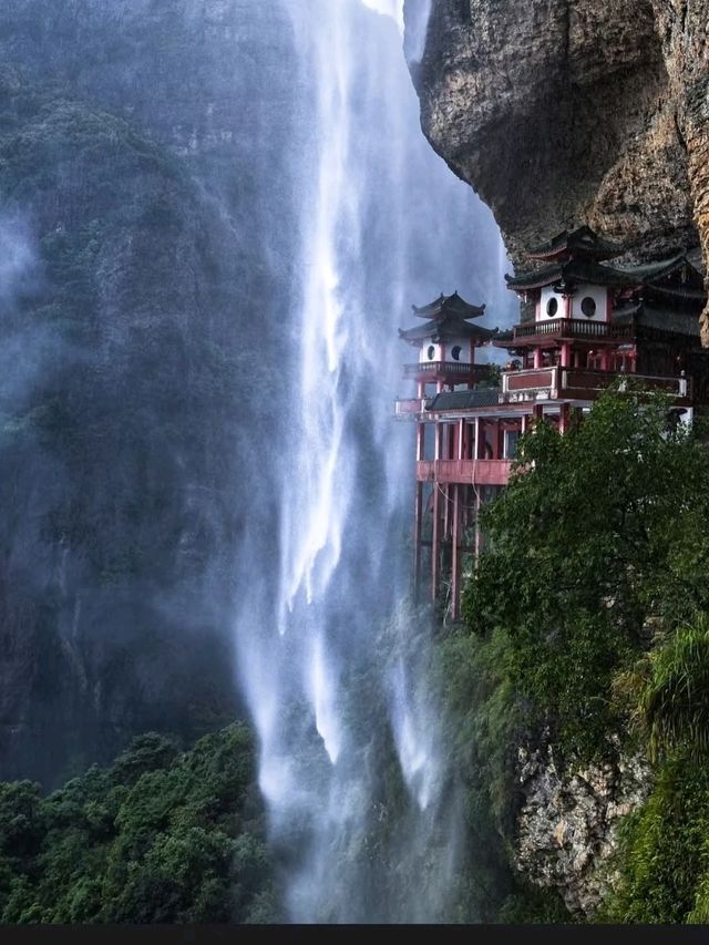 🏯 Lingtong Temple – A Serene Buddhist Haven in Zhangzhou